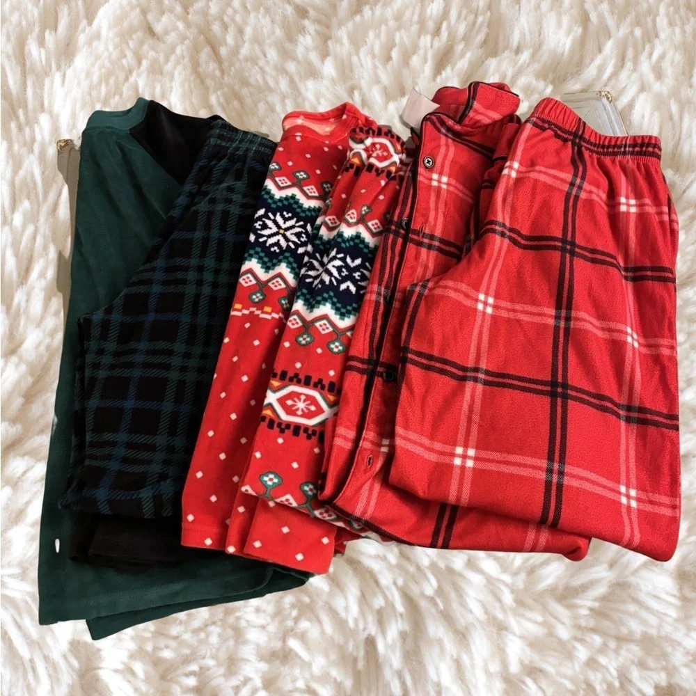 Cat & Jack Kids Pajama Set - Red, Green, and Black